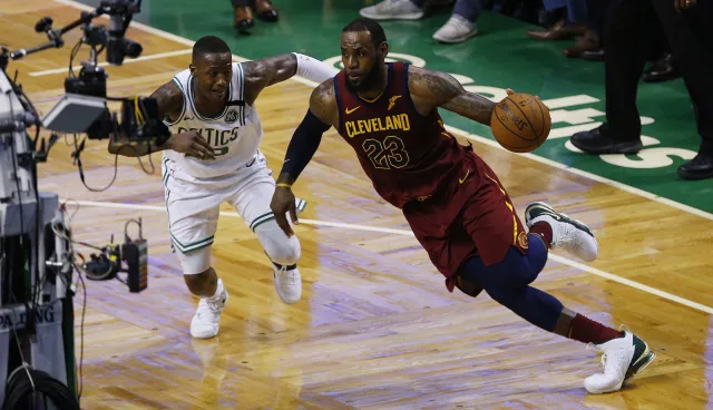 LeBron James, James Harden i Anthony Davis nominowani do tytułu MVP ligi NBA