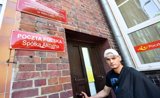 Komenda po przesłuchaniu: Najgorsze dopiero przede mną. Nie opowiedziałem, co się działo ze mną w zakładach karnych