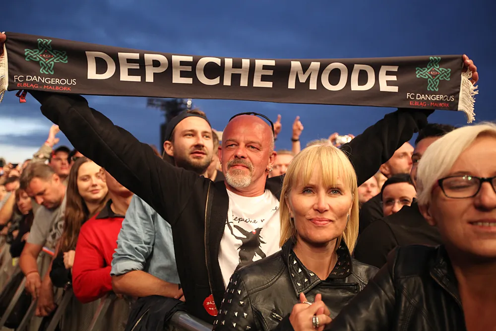 11105786-depeche-mode.jpg