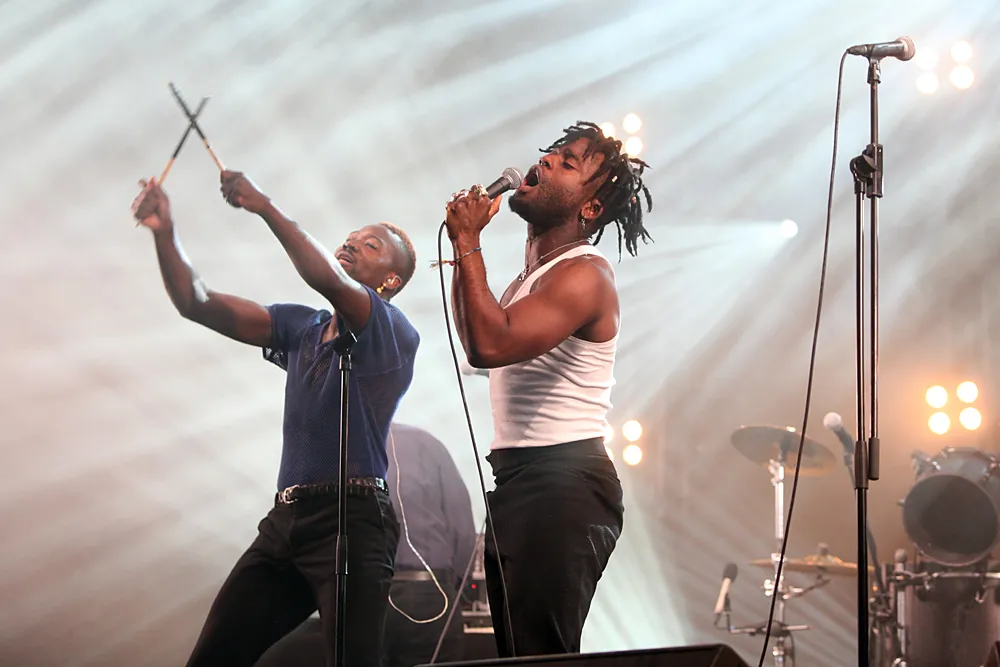 11106742-young-fathers.jpg