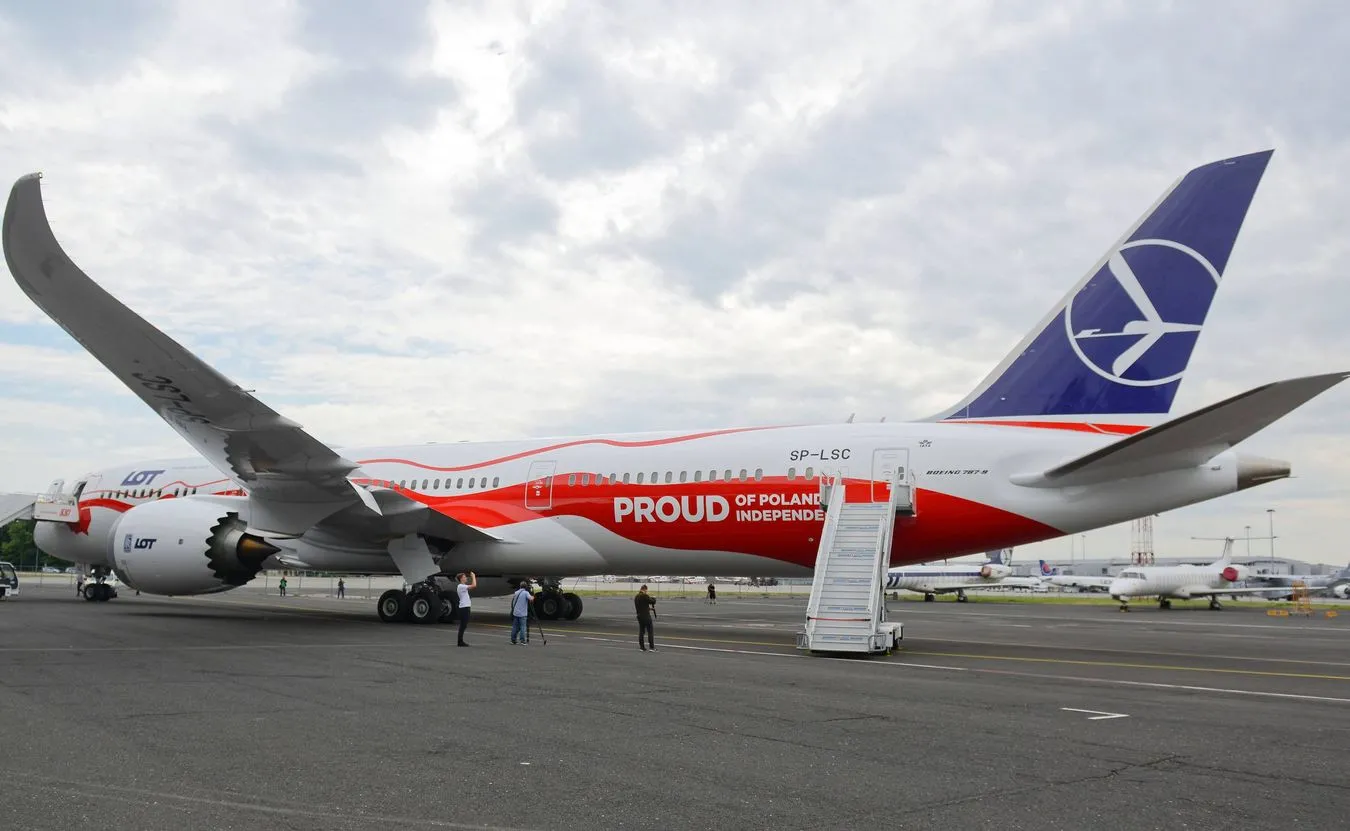 Samolot LOT