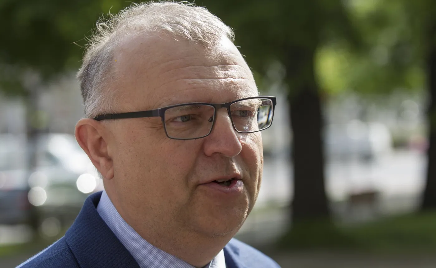 Ujazdowski: Trudno o większy błąd niż opinia Rokity o reformie sądów