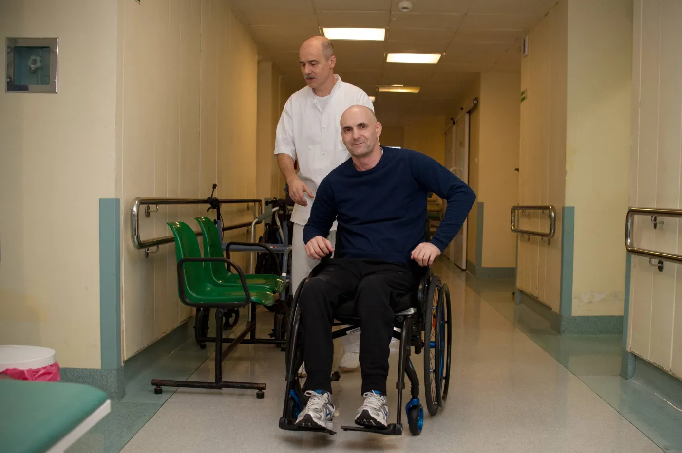 Tomasz Gollob wrócił do Polski. Teraz polscy lekarze sprawdzą, czy zabiegi w Chinach coś dały