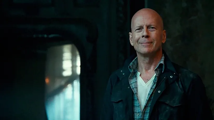 10856935-bruce-willis.jpg