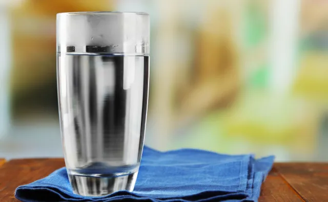 Popularna sieć sklepów wycofuje szklanki. GIS wydał ostrzeżenie