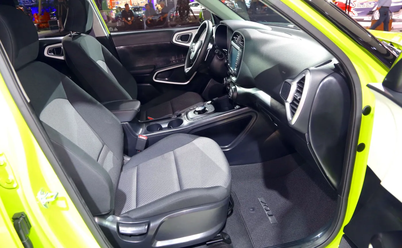 11821670-kia-soul-ev.jpg