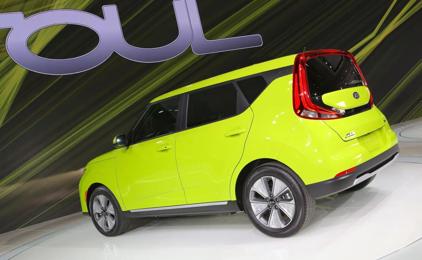 11821768-kia-soul-ev.jpg