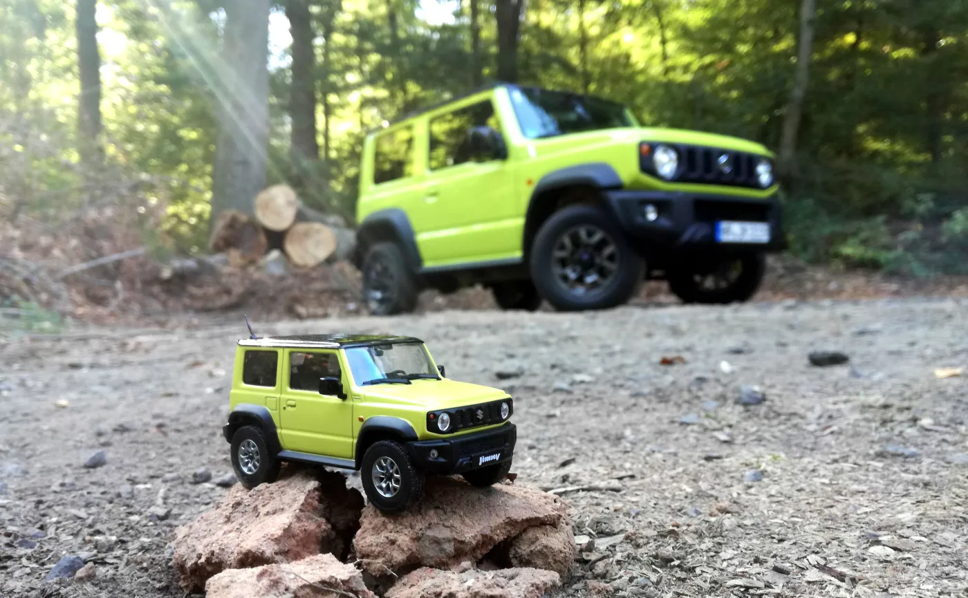 11493414-suzuki-jimny.jpg