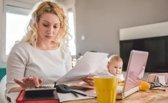 "Kobieta, zostając w domu, traci podwójnie", czyli lenistwo ma krótkie nogi