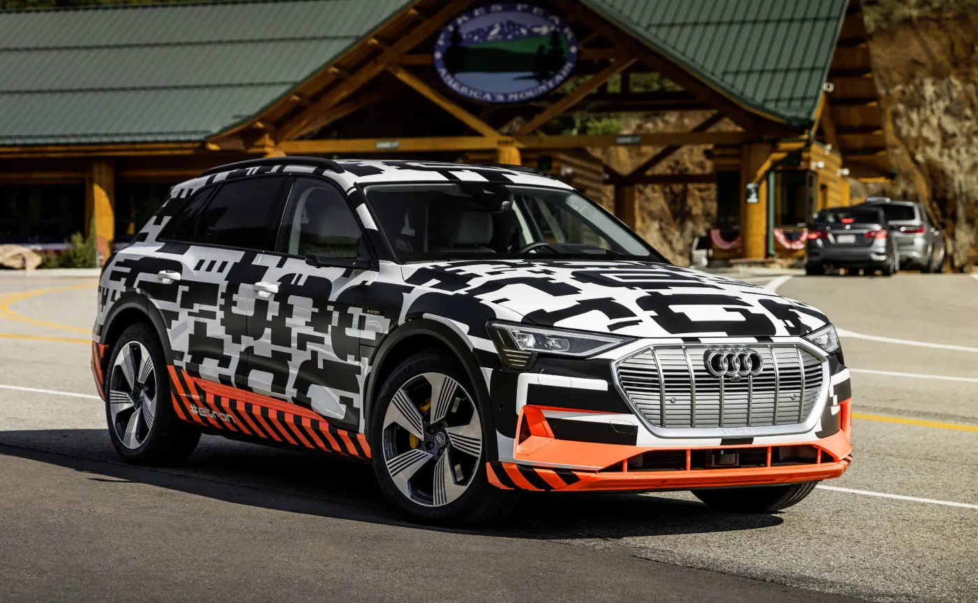 11369316-audi-e-tron.jpg