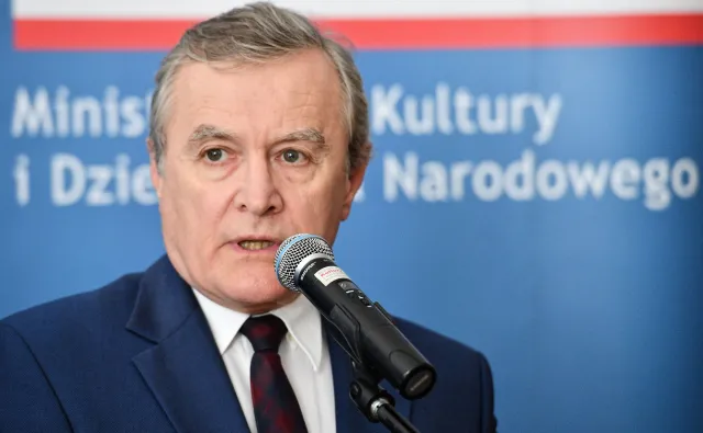 Gliński wprowadza "test kulturowy". Aby otrzymać dofinansowanie, trzeba będzie udowodnić związek filmu lub gry z Polską