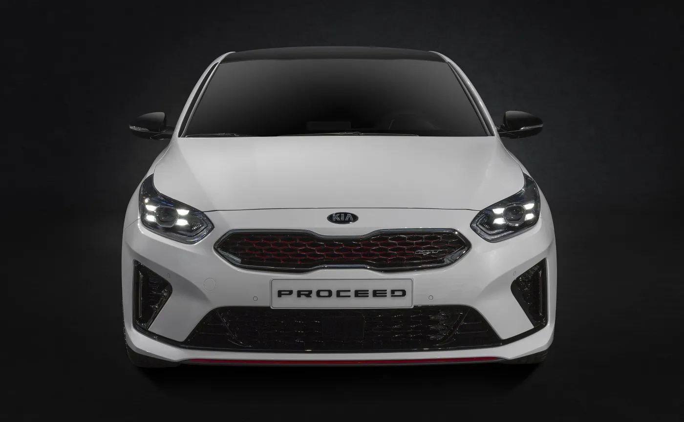 11424103-kia-proceed.jpg