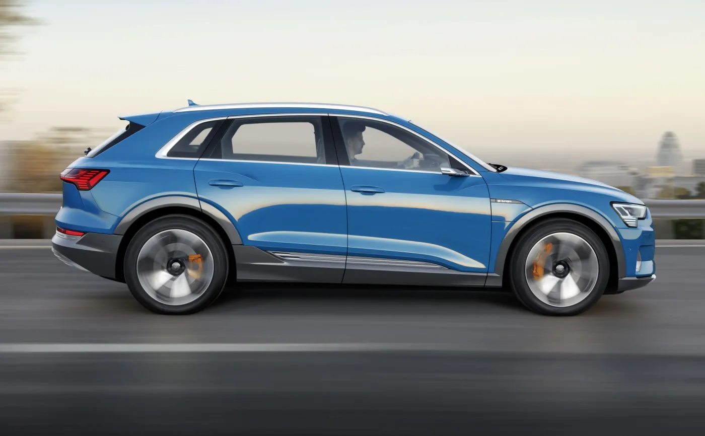 11459271-audi-e-tron.jpg