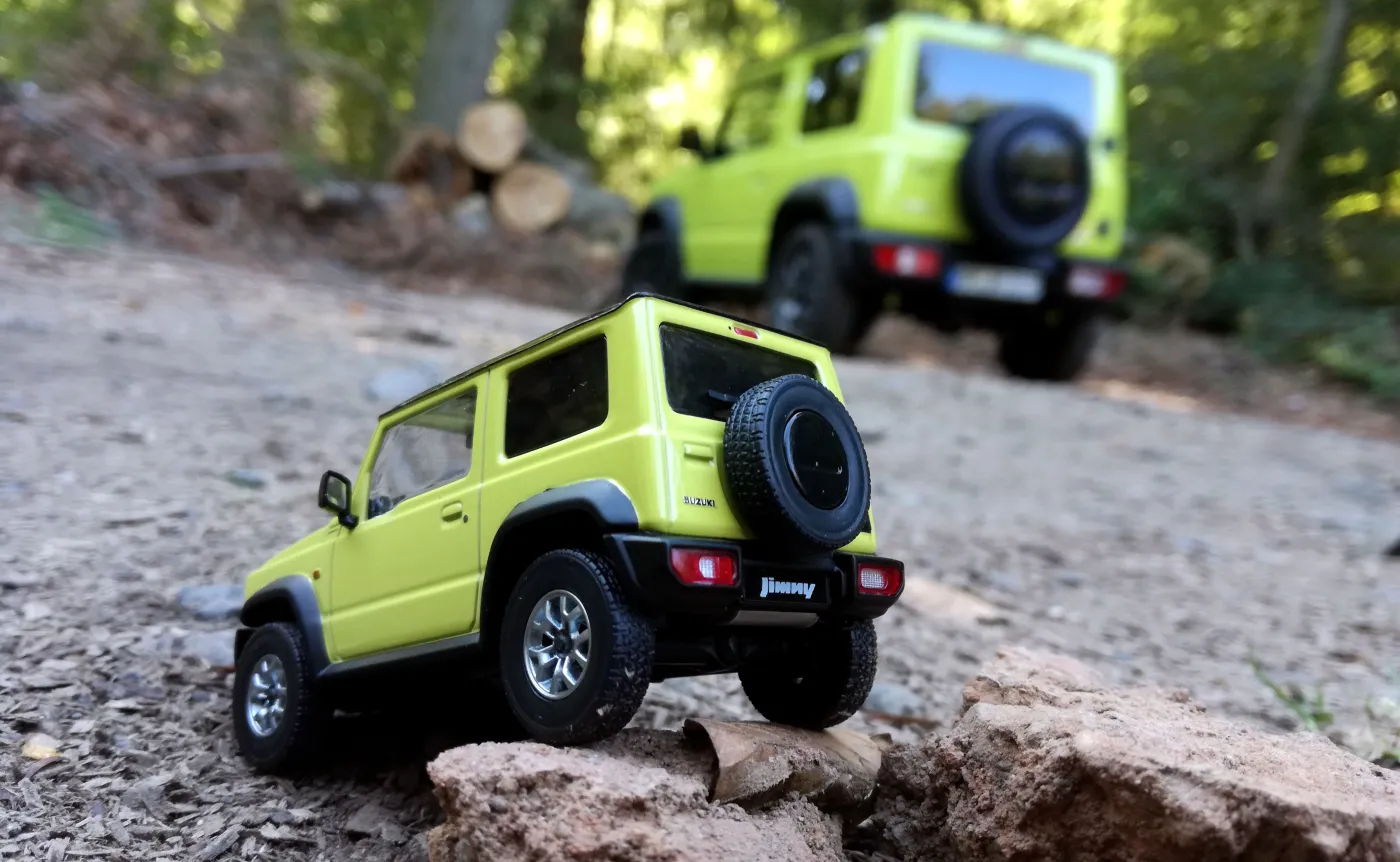 11493446-suzuki-jimny.jpg