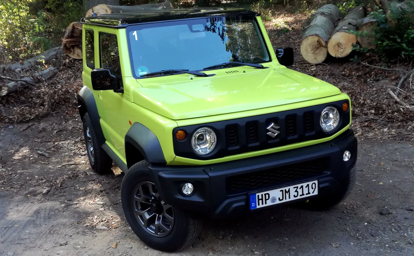 11511274-suzuki-jimny.jpg