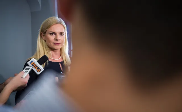 Joanna Schmidt walczy z byłym mężem. W tle pieniądze z programu 500 plus