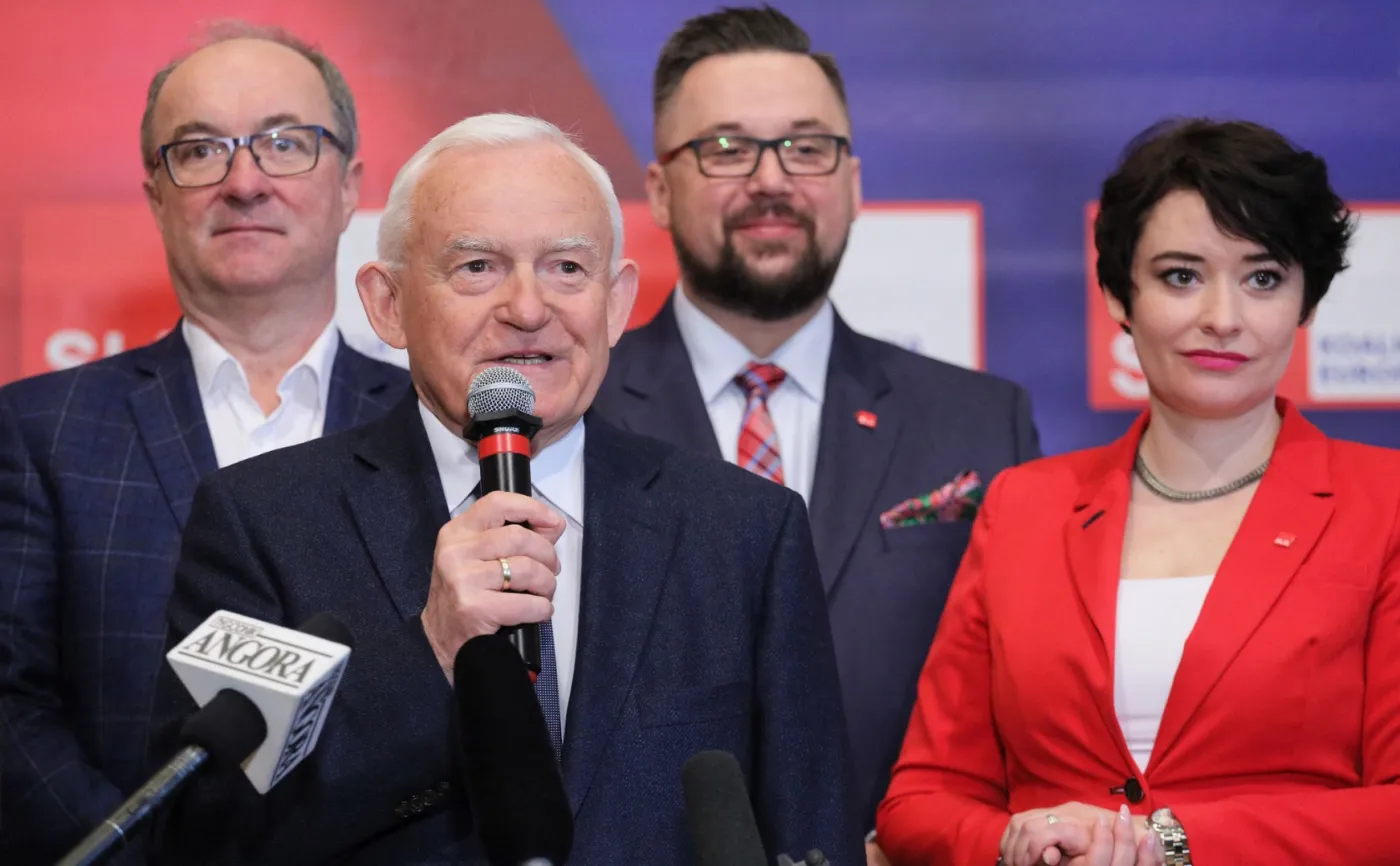 Miller uderza w Kaczyńskiego: Nie protestował, gdy jego minister finansów pokazała kalendarz przyjęcia euro