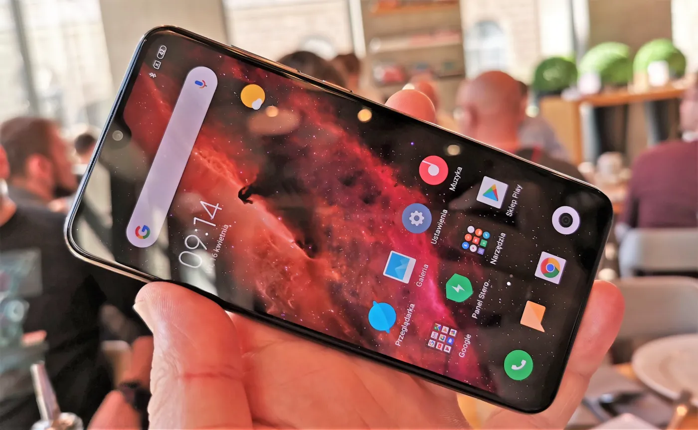 12270455-xiaomi-mi9-se.jpg
