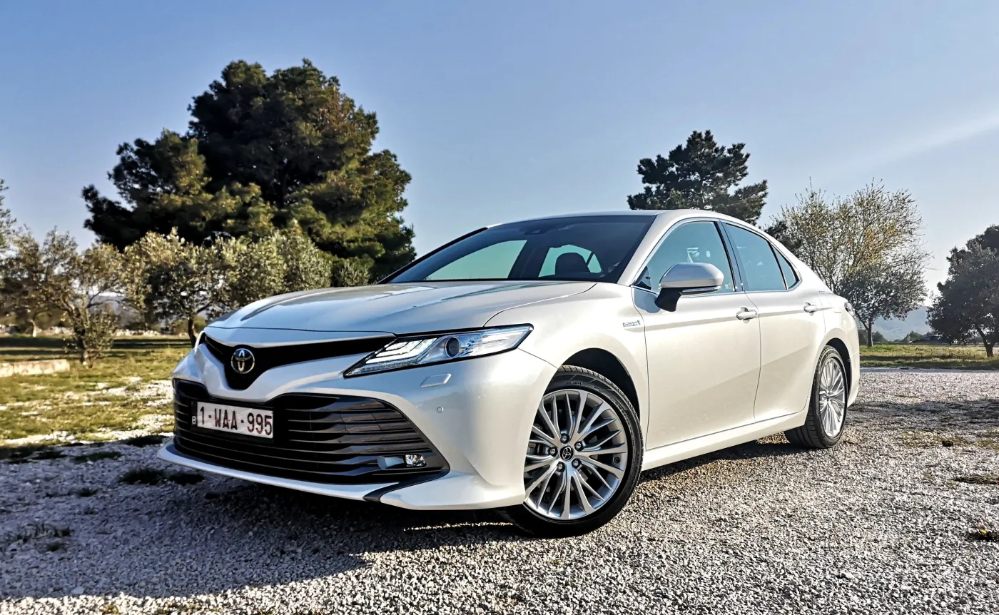 12307293-toyota-camry.jpg