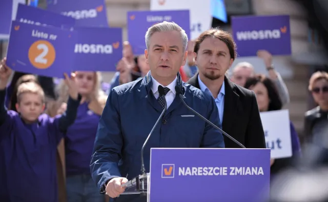 Zniesienie przepisu o obrazie uczuć religijnych? Biedroń mówi o "talibach w funkcji ministra"