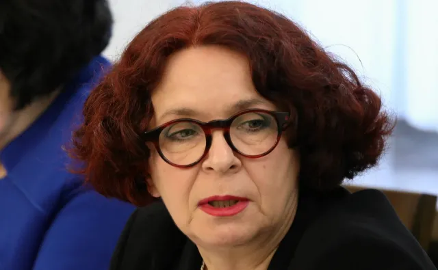 Trzy osoby odmówiły objęcia mandatu posła po Elżbiecie Kruk. Jest jeszcze 15 kandydatów