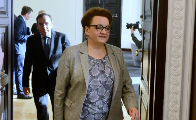 "GW": Zniknęły tony żywności z darów PCK dla ubogich. Miały być rozdawane podczas kampanii wyborczej PiS