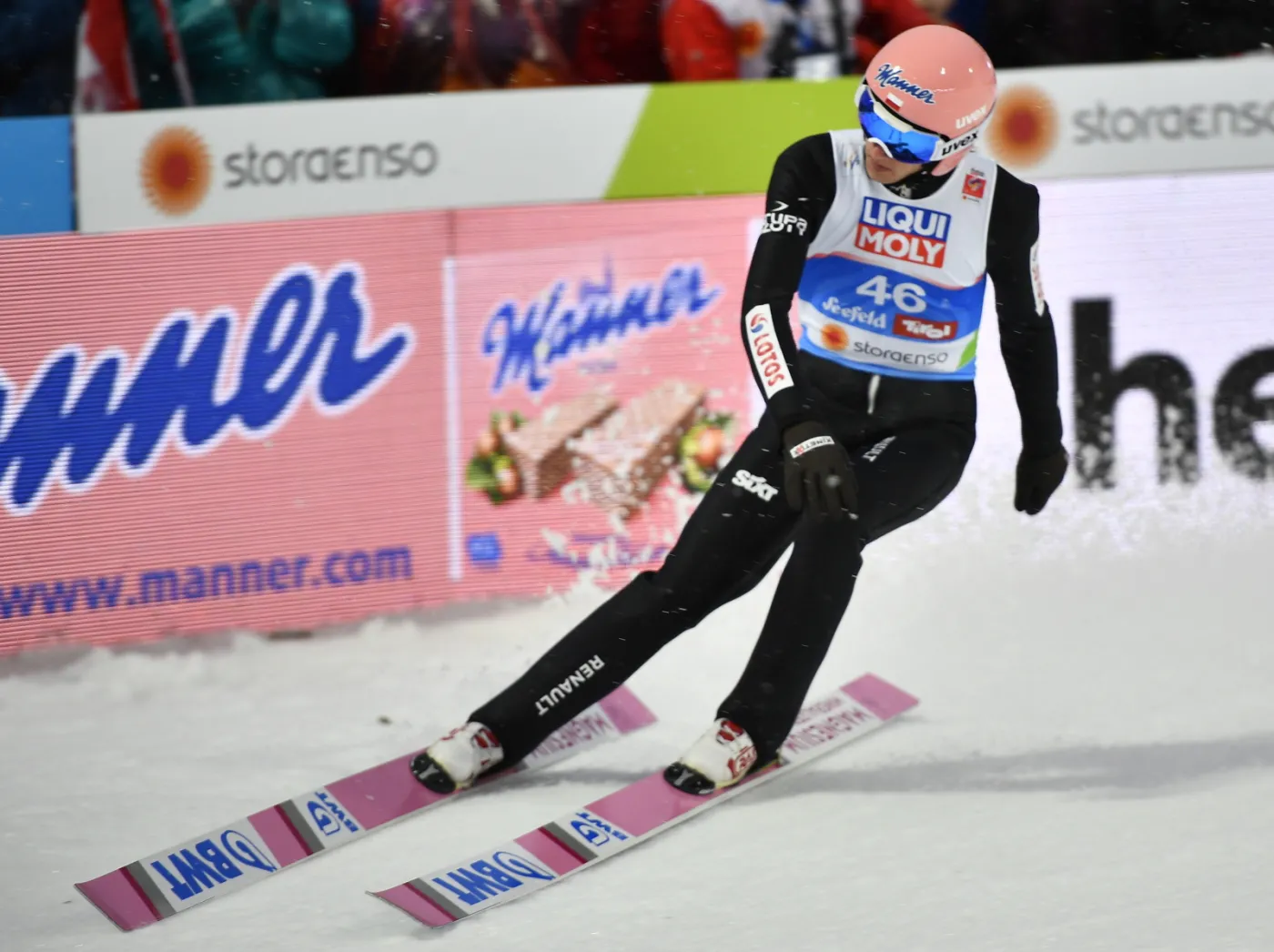 Narciarskie MŚ: Niewiarygodne! Kubacki z 27. lokaty wskoczył na pierwsze miejsce! Stoch ze srebrem!