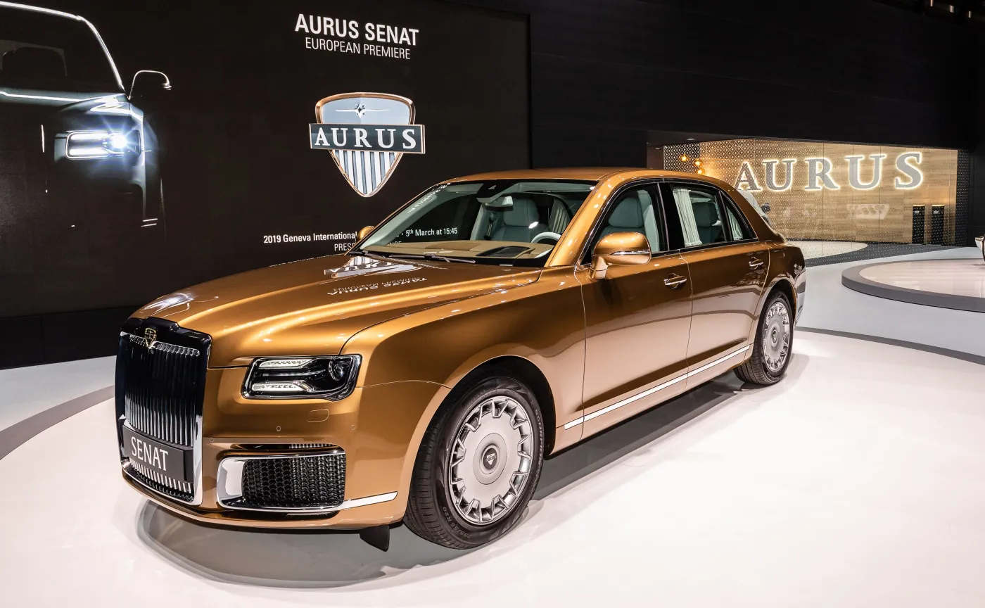 12178639-aurus-senat.jpg