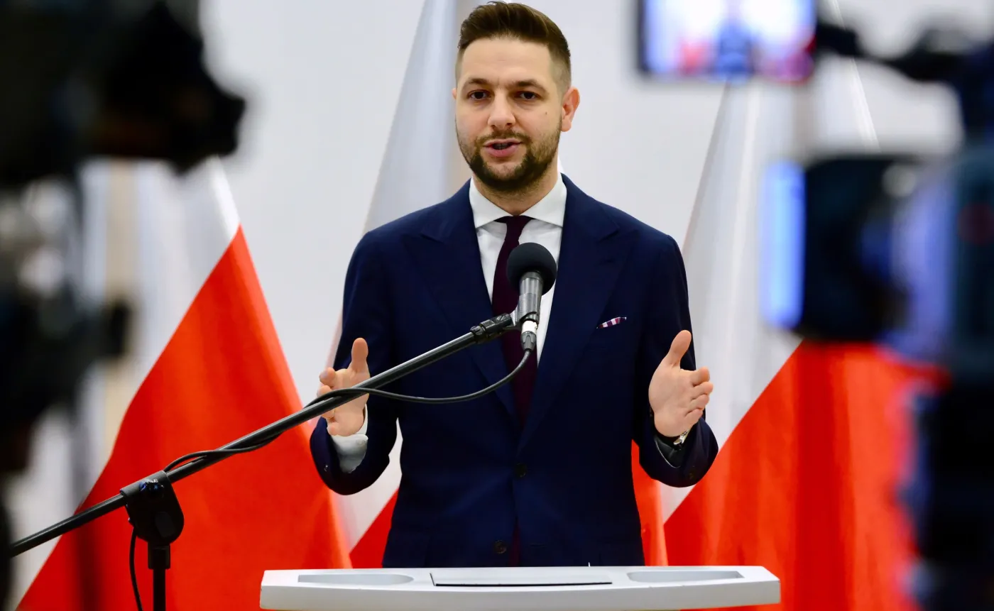 Jaki kontra Sok z Buraka. Potyczka polityka z portalem nie zakończyła się zmianami w prawie