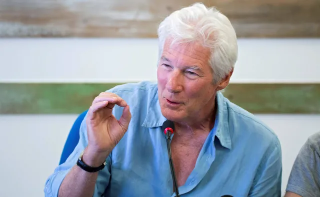 Burza wokół statku z migrantami. Richard Gere kontra Matteo Salvini. "Hańba. Ja nie ustąpię"