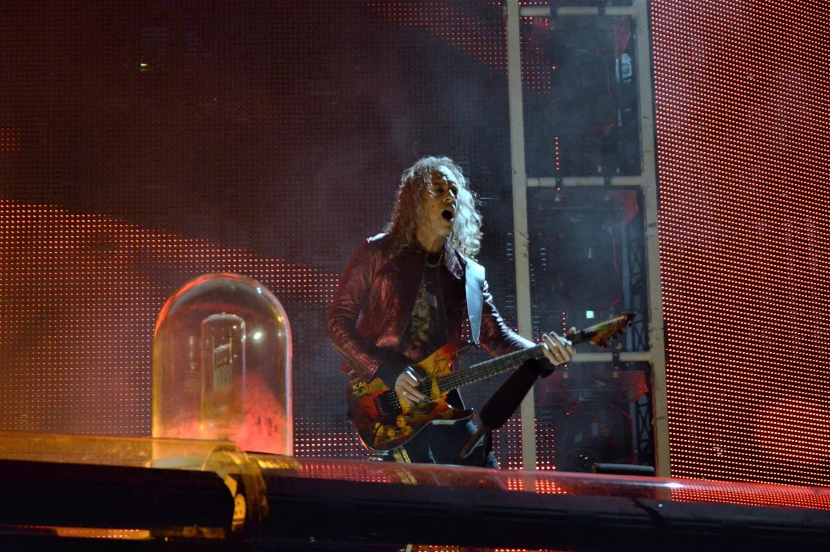 12541152-kirk-hammett.jpg