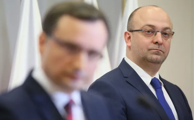 Nie pani Emilia, ale całe komando hejtu. Afera Piebiaka może skutkować brudną wojną wewnątrz PiS