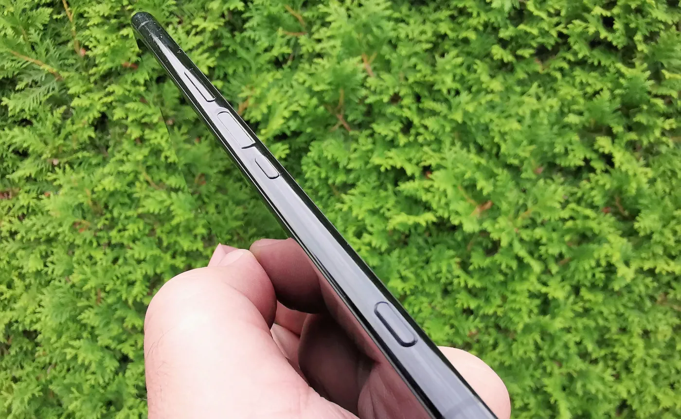 12549262-sony-xperia-1.jpg