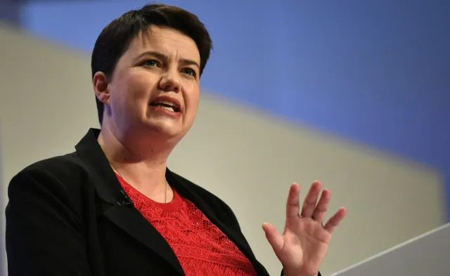 Liderka szkockich torysów po konflikcie z Johnsonem, złożyła rezygnację. Chce spędzać czas ze swoją partnerką i synem