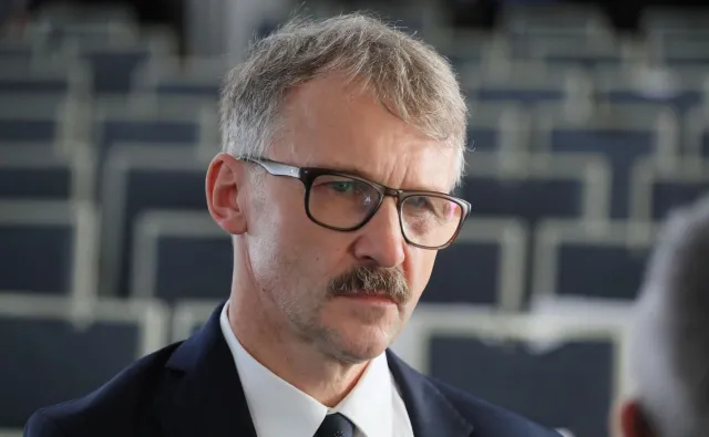 Mazur zwróci się do PK ws. wpisów internetowych jednego z członków KRS