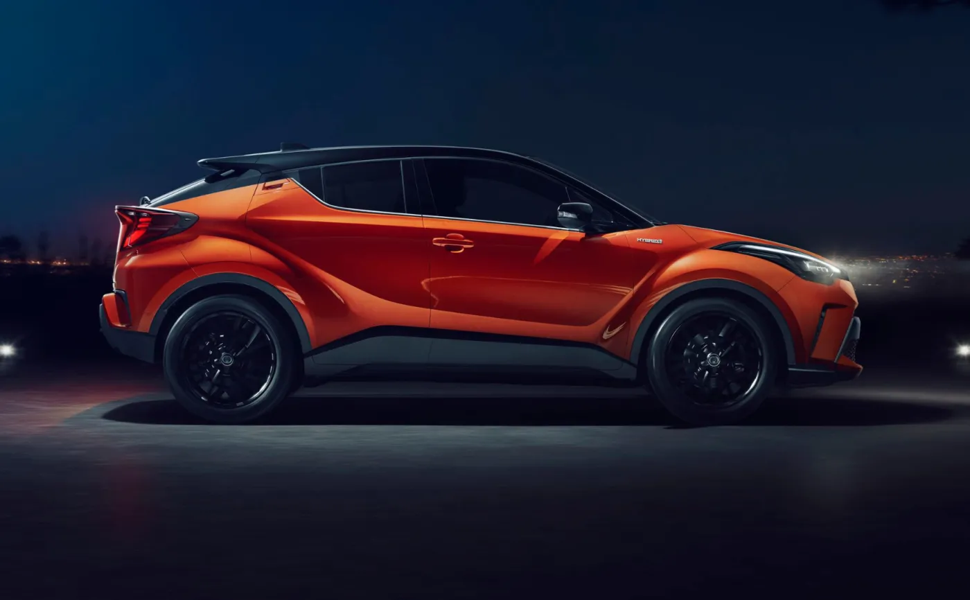 12640158-toyota-c-hr.jpg