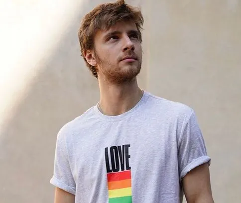 Maciej Musiał poparł Paradę Równości. Fani pytają: Jak godzisz taką postawę ze swoją wiarą?