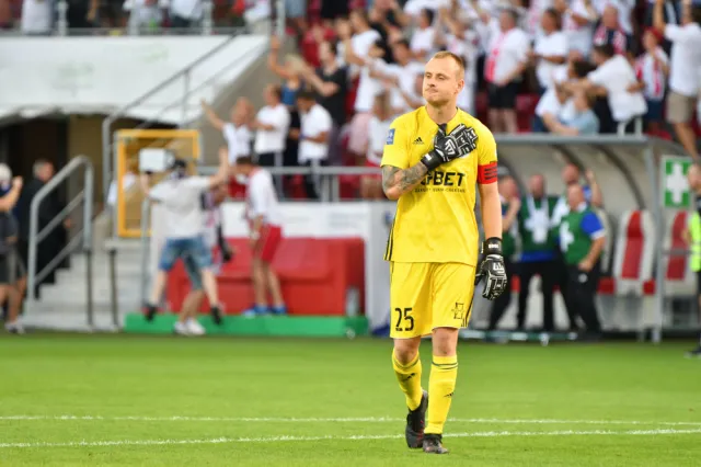 Ekstraklasa: Bramkarz ŁKS Łódź grał na dopingu. Próbka B potwierdziła pozytywny wynik testu