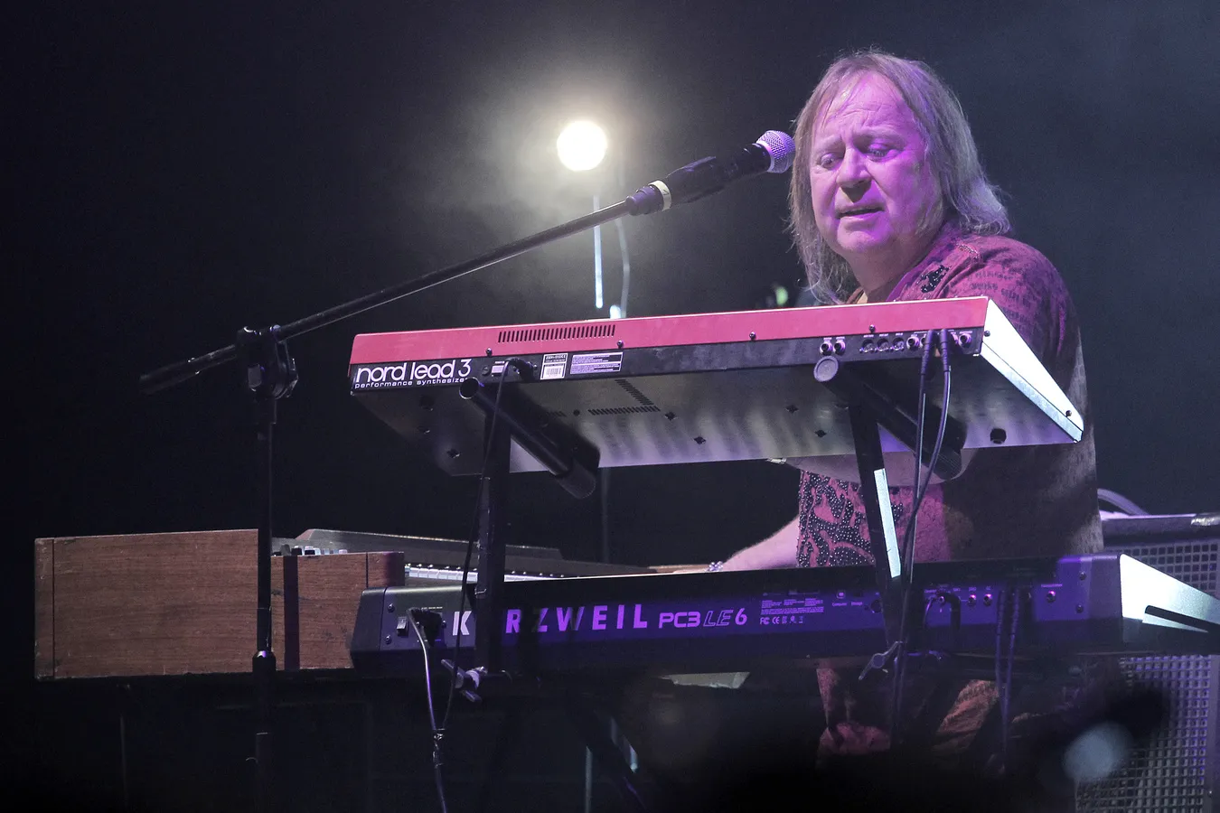 Romuald Lipko dziękuje fanom za wsparcie i mimo poważnej choroby nowotworowej rusza na koncerty. "Bedzie się działo"