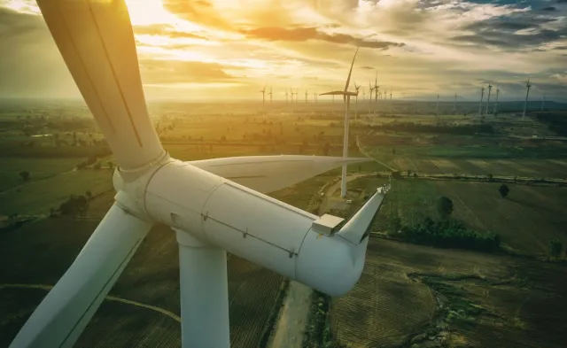 Przełomowy RAPORT: czysta energia może okazać się za droga