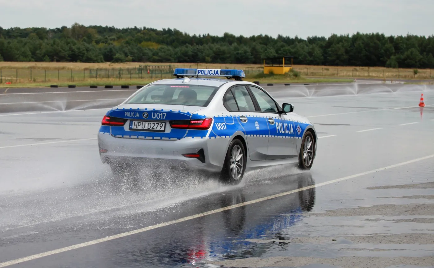 W rok policja przeszkoli
