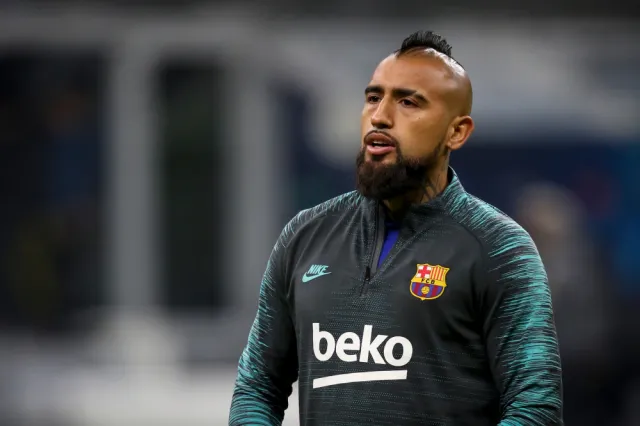 Liga hiszpańska: Konflikt w Barcelonie. Vidal domaga się pieniędzy