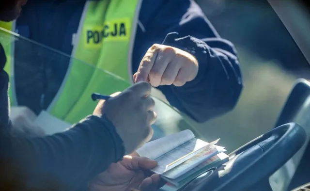 Nowy przepis dotyczący utraty prawa jazdy zbiera obfite żniwo. A dziś z pewnością się jeszcze powiększy