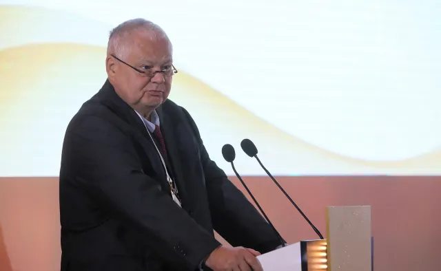 Prezes NBP: Światowe spowolnienie dociera do polskiej gospodarki, ale wzrost PKB nadal będzie solidny