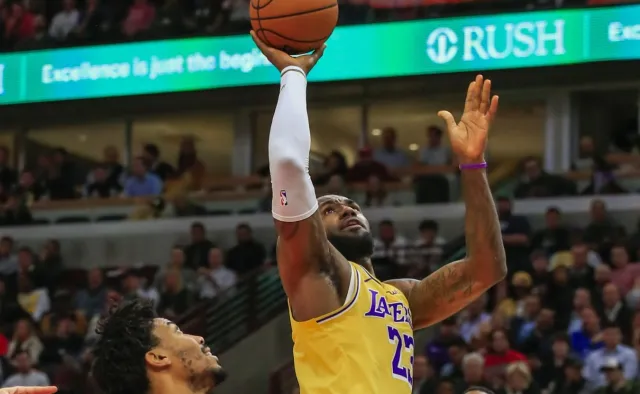 Liga NBA: Kolejny popis LeBrona Jamesa