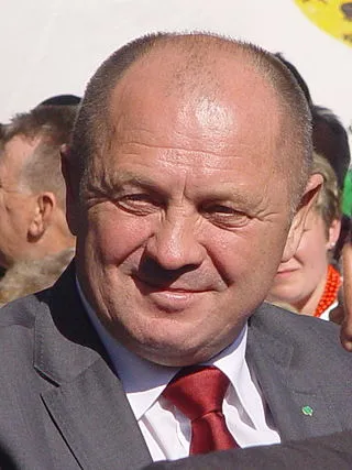 PiS: Dlaczego nie wyrzuciliście ministra Sawickiego?