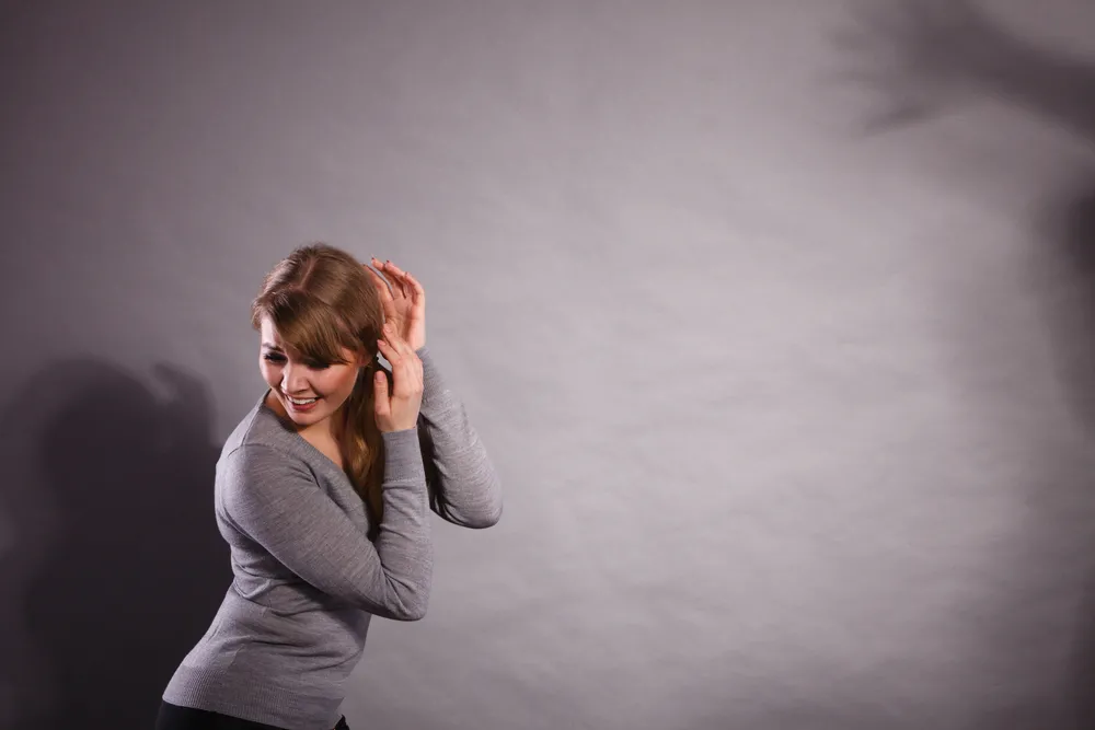 Rozgryź go, zanim zacznie krzywdzić! TO pozwala przewidzieć przemoc w związku