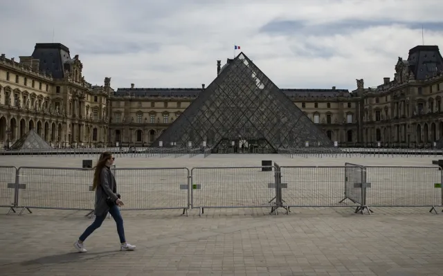 Francuski rząd chce otworzyć szkoły w maju. Rodzice podzieleni