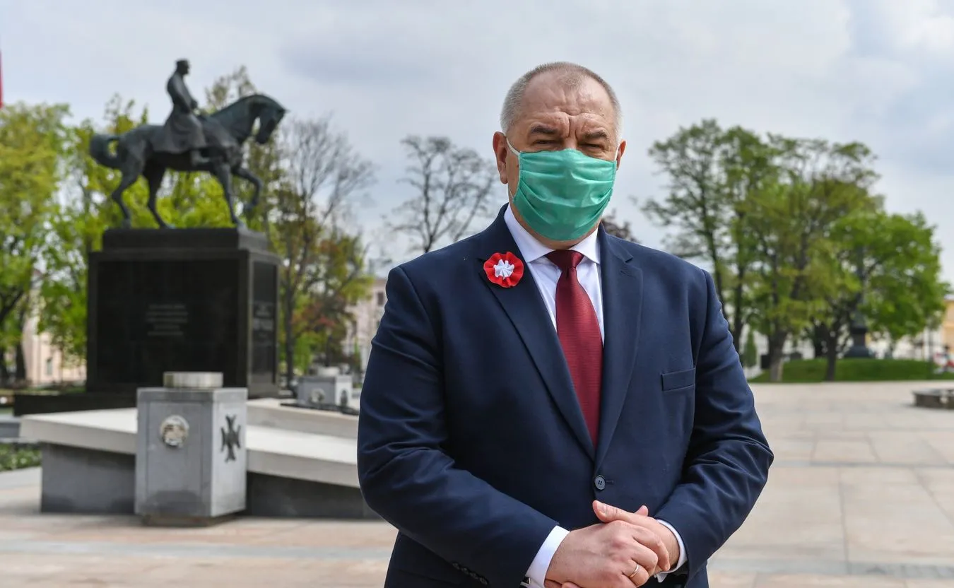 Sasin zapytany o obniżenie zarobków w rządzie: A kiedy dziennikarze obniżą sobie pensje?