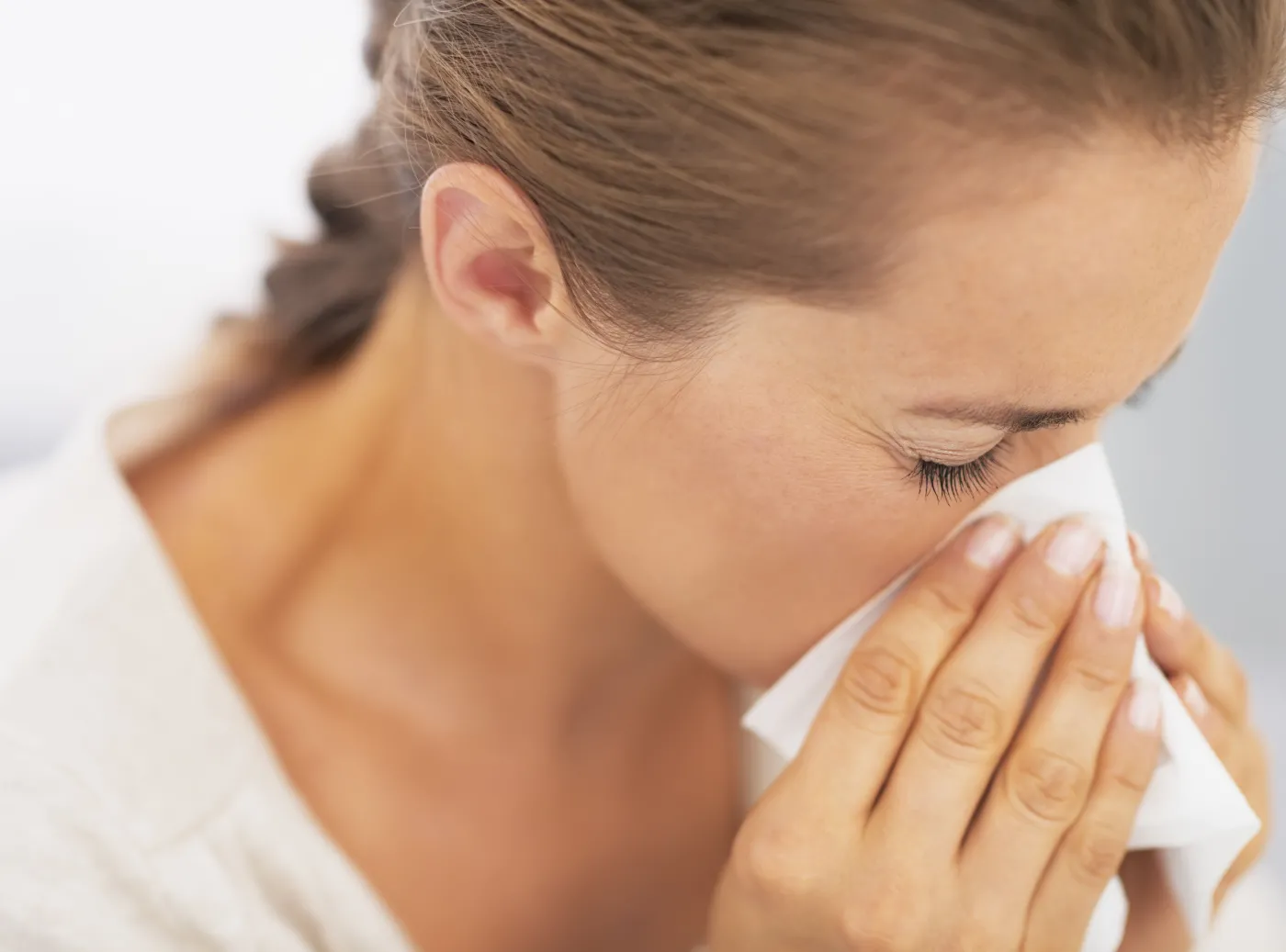 Co powoduje katar sienny?